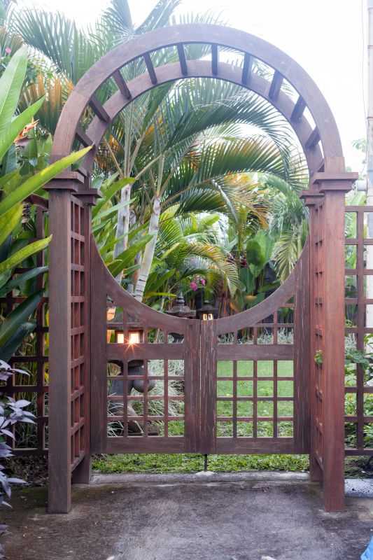 Arched Arbor Construction