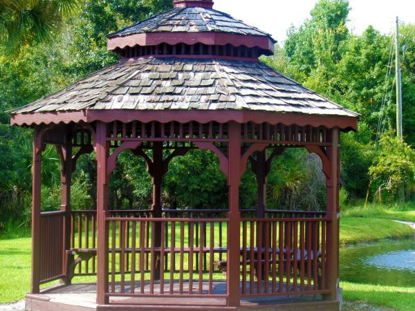 Commercial Gazebo Building